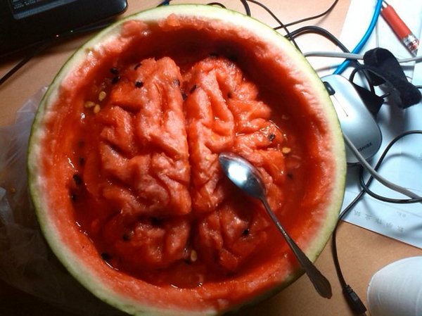 sculpture-with-watermelon-01.jpg
